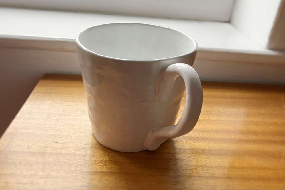 A white mug.